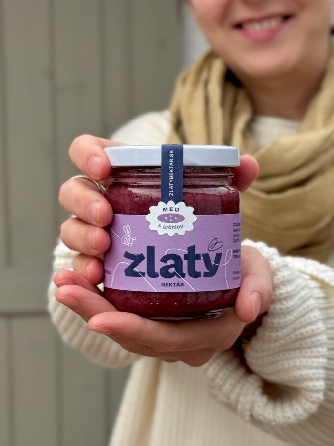 Med s aróniou 250g